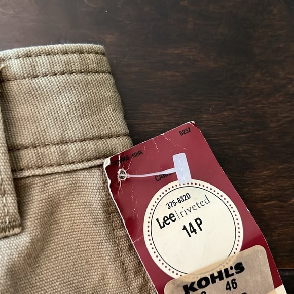 Lee Riveted Khaki cargo shorts NWT - Picture 5 of 12